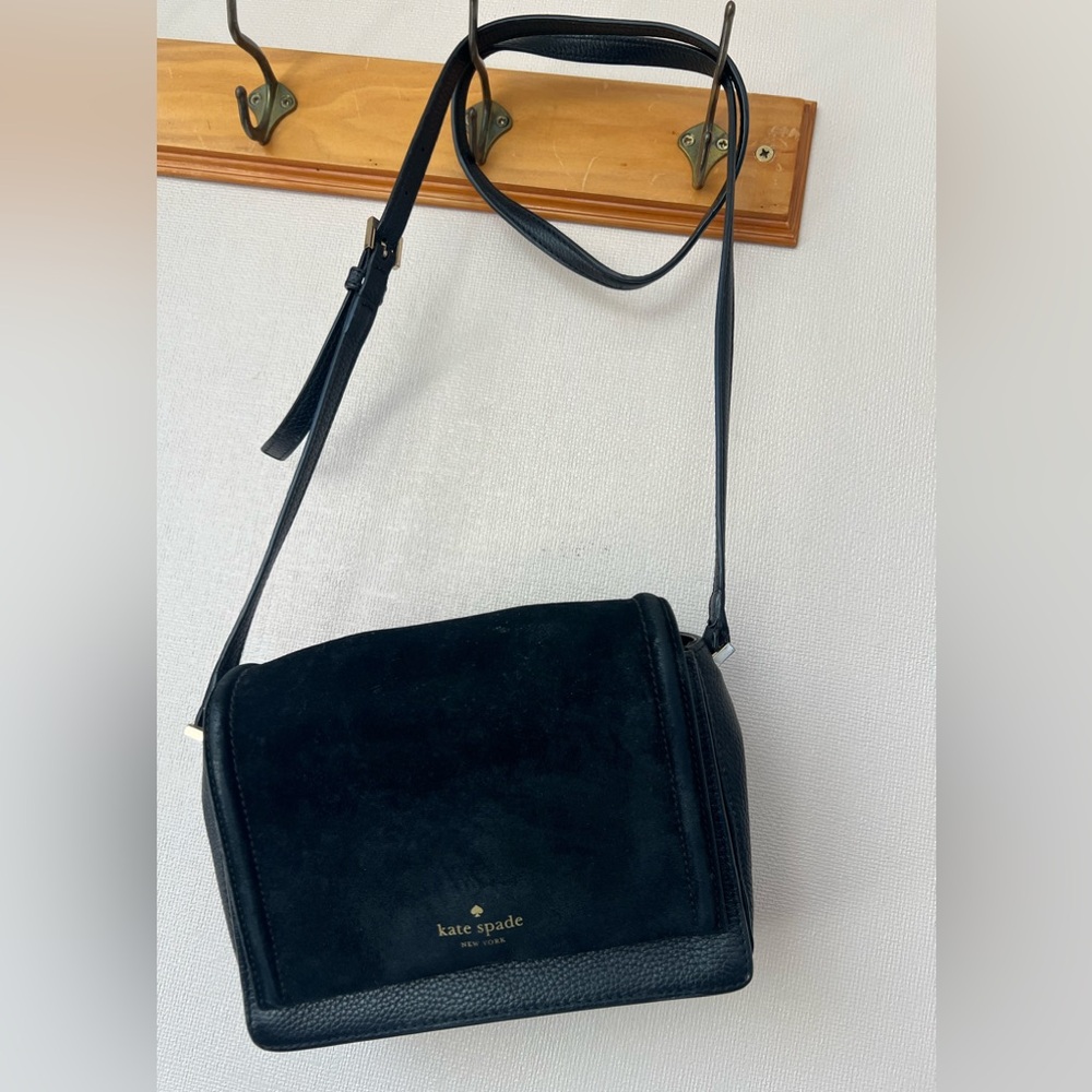 Kate Spade Black Suede and Pebbled Leather Shoulder Bag EUC